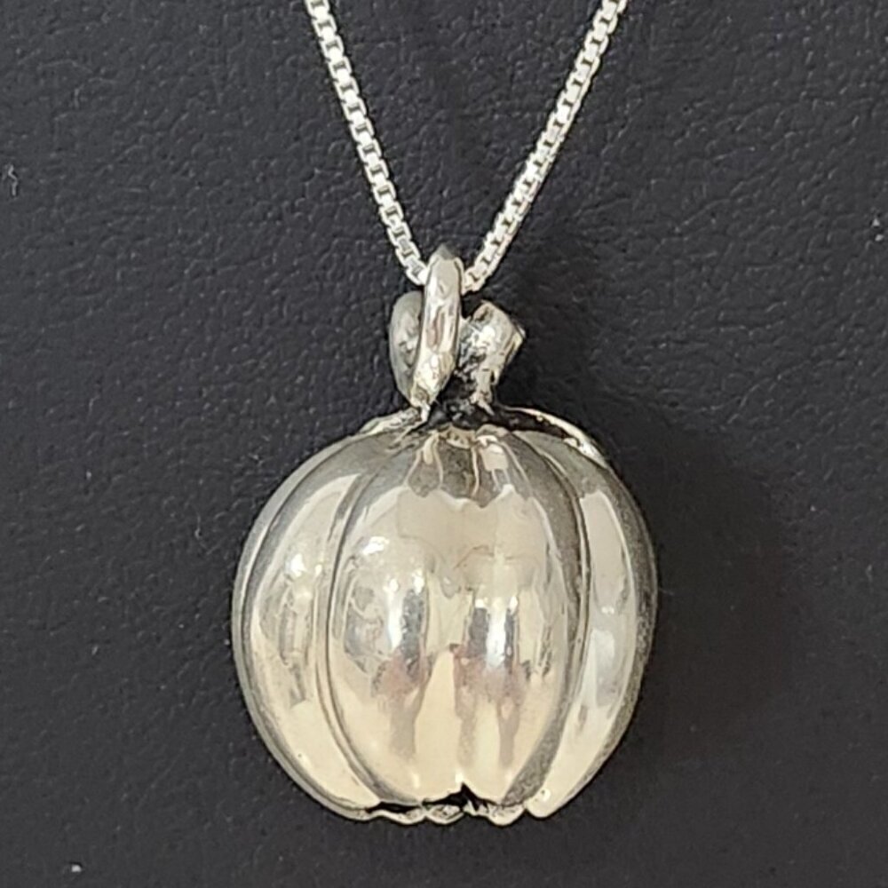 Halloween Jack-o-lantern Pendant Pumpkin Charm - Picture 3 of 6